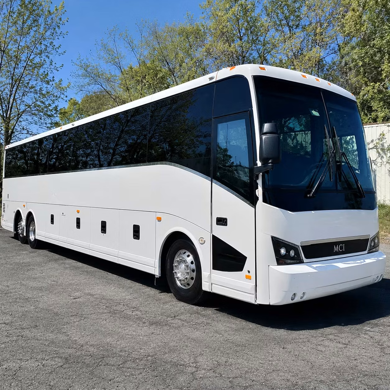 how trip distance and duration affect charter bus rates in lawton