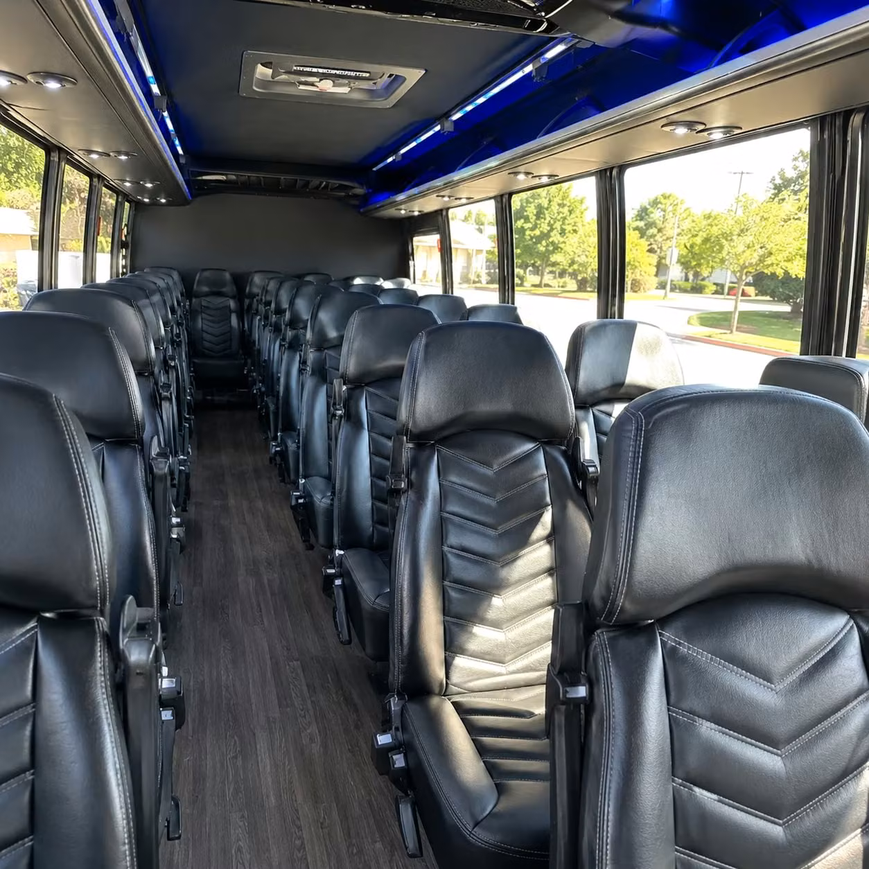 lawton 20 passenger minibus rental