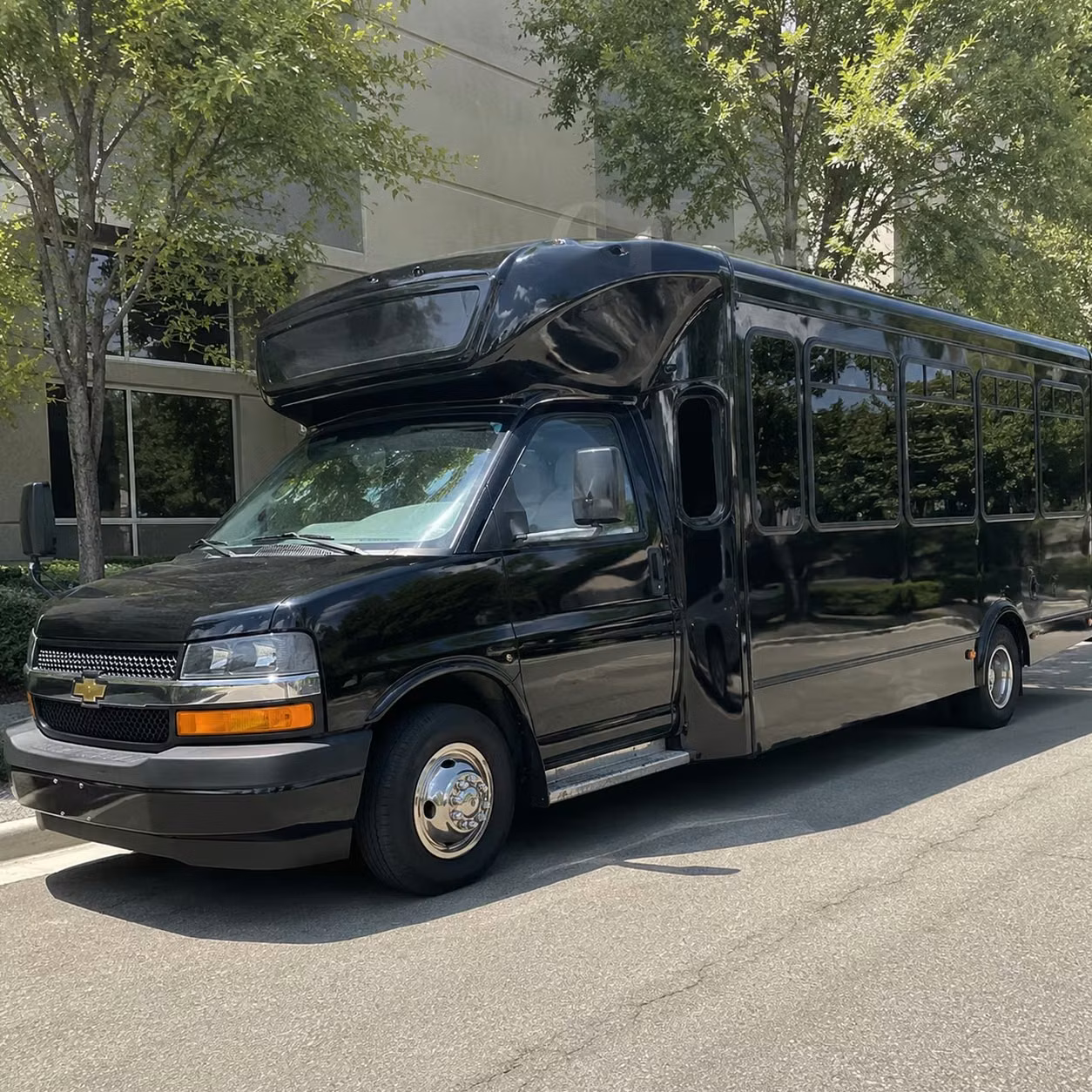 party buses for lawton prom night that keep the energy going all night long